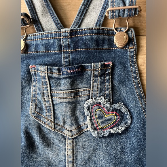 Girls Jordache Denim Short Overalls - Picture 3 of 6